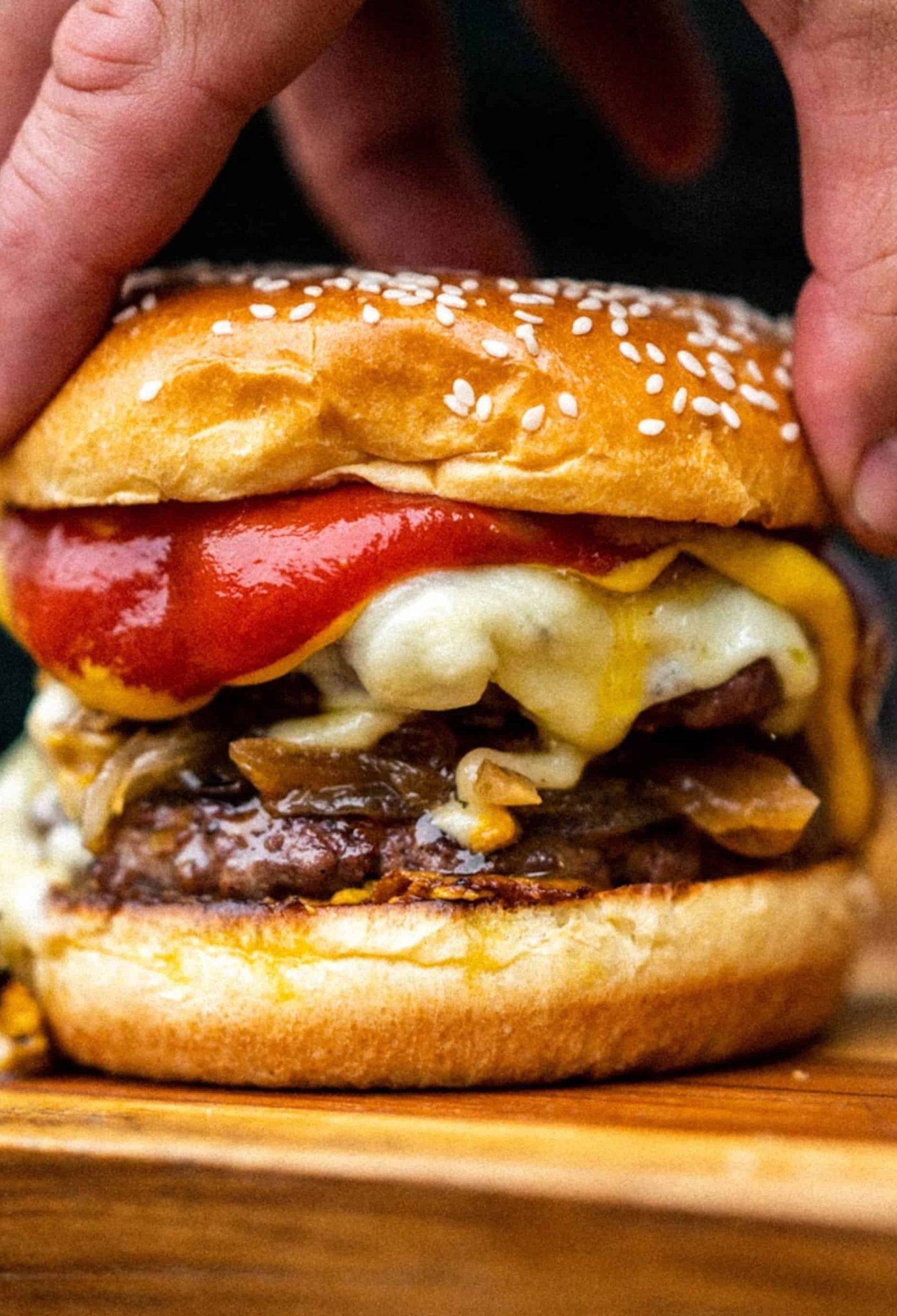 Crispy-Edged Smash Burgers - Big Green Egg