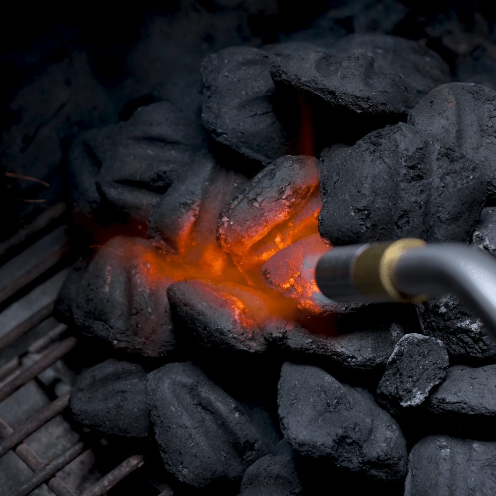 How to Light Lump Charcoal Easily & Efficiently - Big Green Egg