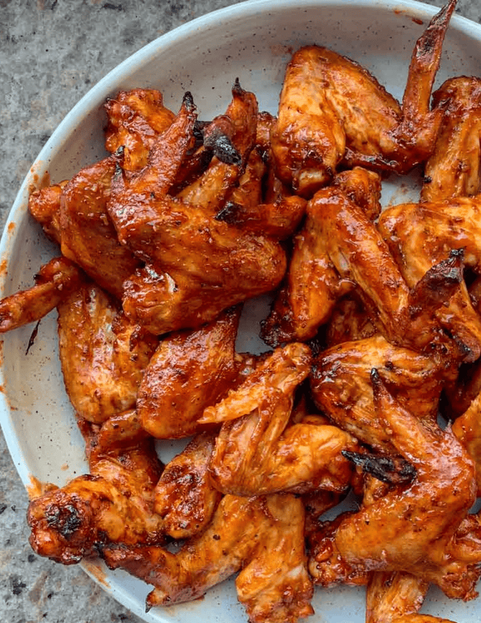 The BBQ Buddha’s Sriracha BBQ Wings - Big Green Egg